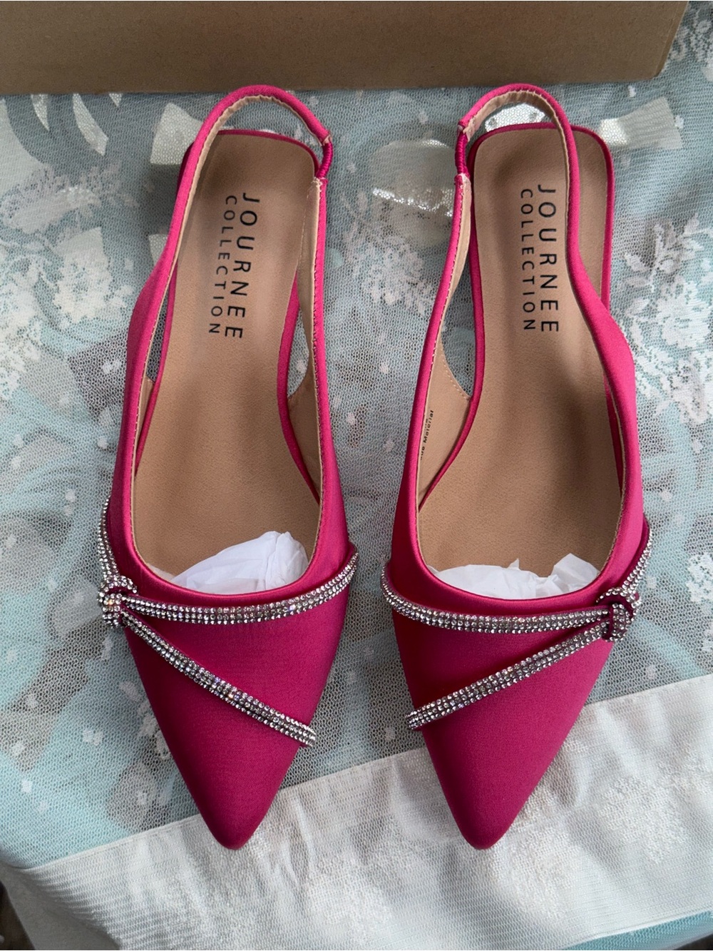 Journee Collection Rebbel Womens Pointed Closed Toe Ballet Flats NIB Size 8